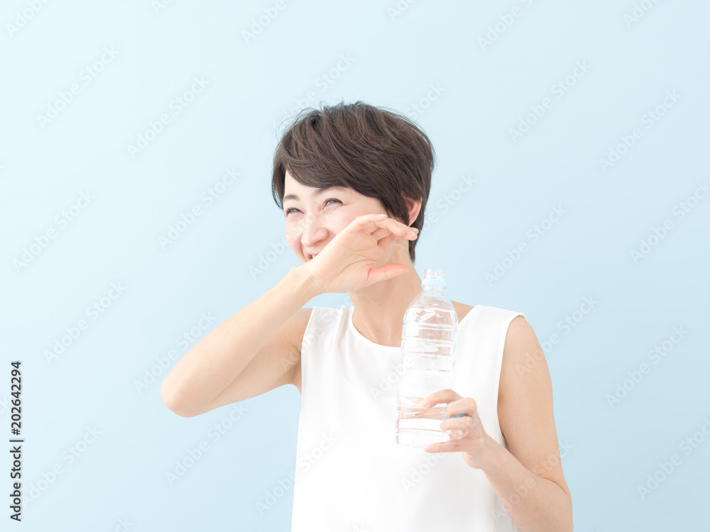 水・女性 水・女性