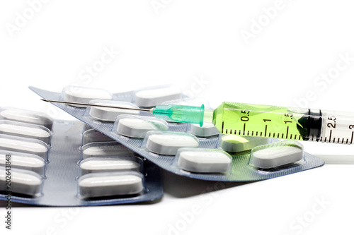 Injection needle and medici...