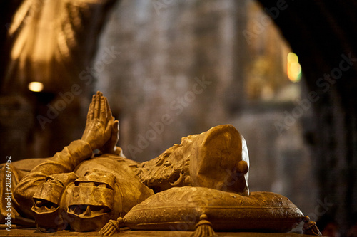 Obraz na płótnie Jeronimos Monastery tomb in Lisbon, Portugal w salonie