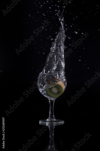 water, liquid, splash, isolated, kiwi