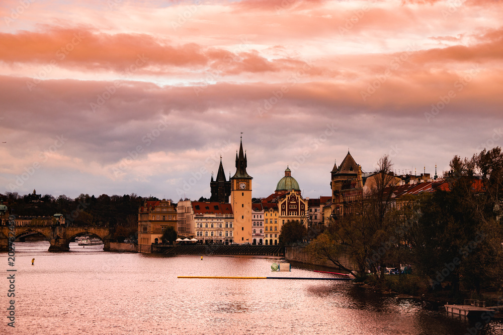 Obraz premium Prague on the river