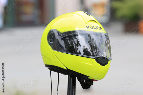 Polizei-Motorradhelm photo