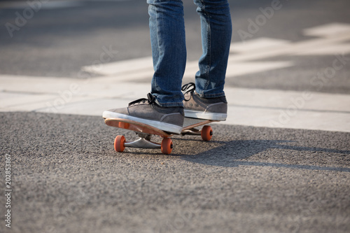 Skateboarder sakteboarding on city highway © lzf