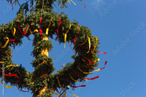 maypole blue sky sunshine colors