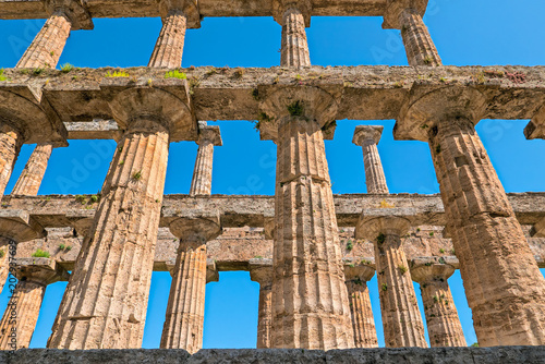 Paestum, tempio di Poseidone photo