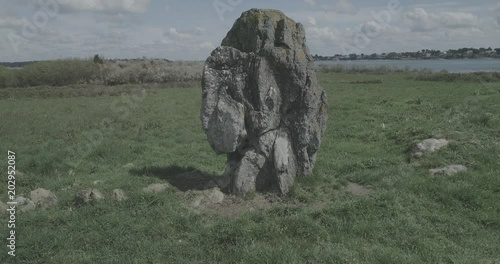 Drone footage in Bretagne - 4k - LOG - Morbihan Gulf - Aerial view