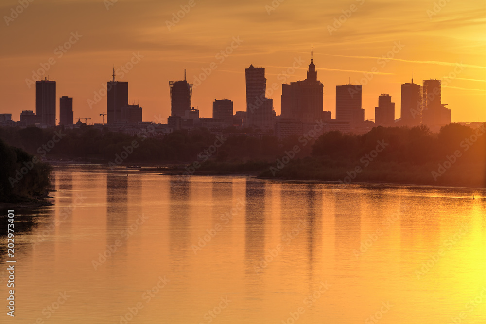 Panorama Warszawy o zachodzie słońca, Polska
