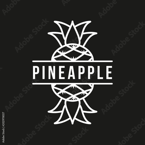 Pineapple logo template  Vector illustration