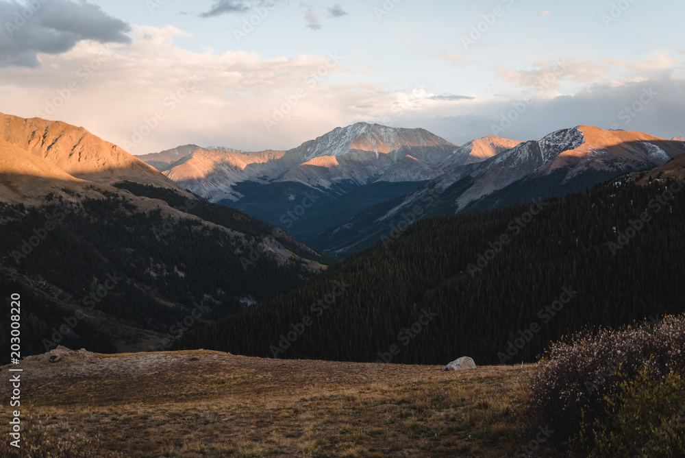 A mountain sunset at Independence Pass near Aspen, Colorado. A mountain sunset at Independence Pass near Aspen, Colorado.