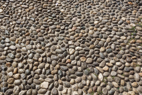 Floors on which pebbles are spread