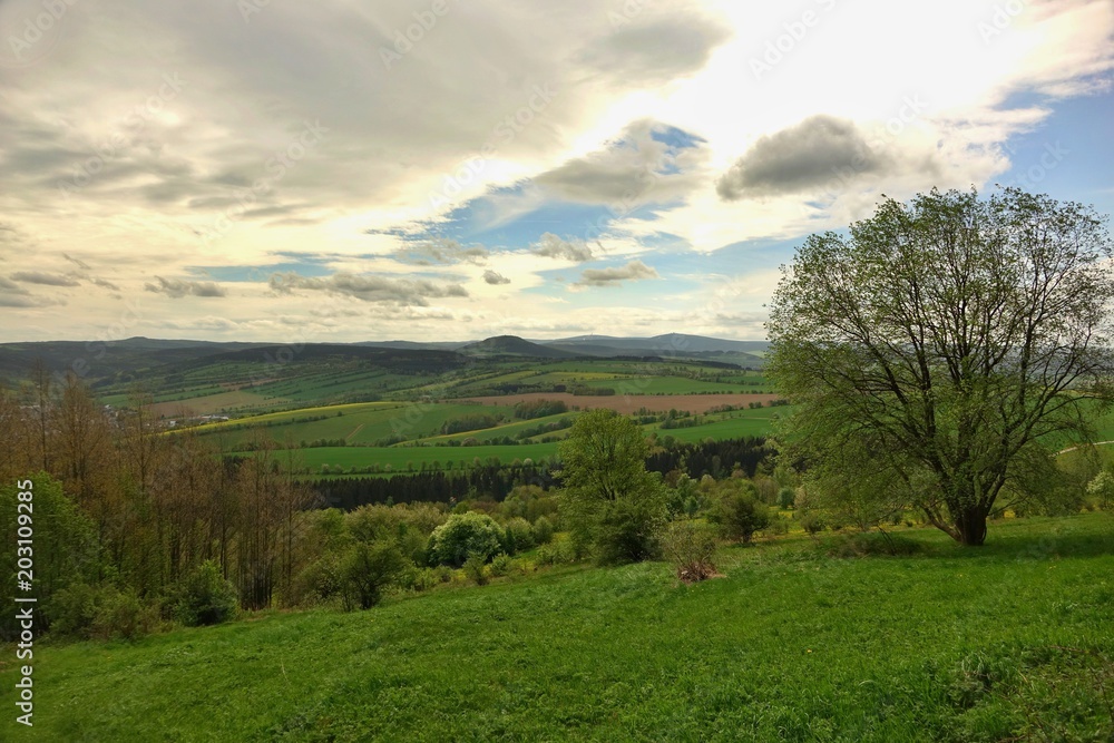 Obraz premium ein sonniger tag im erzgebirge