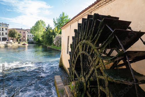 das Mühlrad in Portogruaro photo