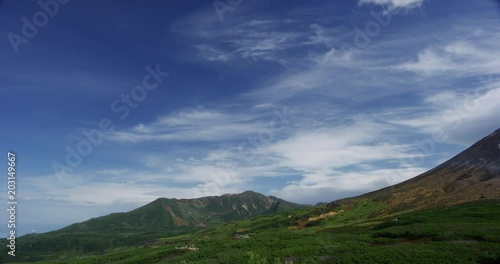 Wallpaper Mural 北海道 大雪山　秋の旭岳 Torontodigital.ca