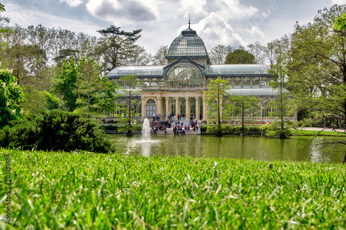 Parco del Retiro Madrid - Palazzo di Vetro photo