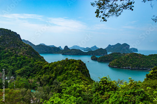 Beautiful sea at angthong Islands