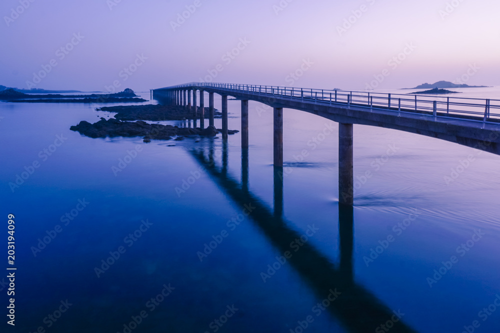 The bridge on the sea