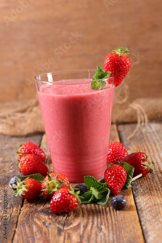 strawberry milkshake or smoothie