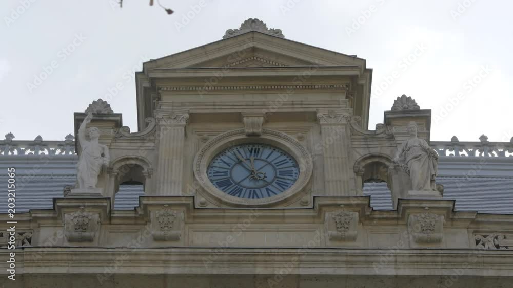 Clock on the Bucharest Court of Appeal building 