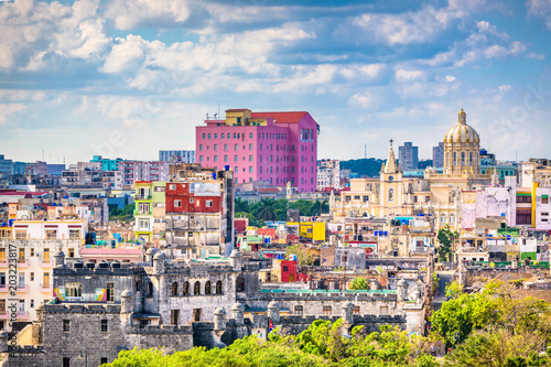 Havana, Cuba Skyline © SeanPavonePhoto