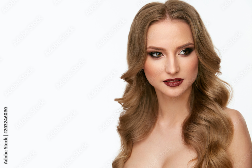 Beauty Makeup. Young Woman With Beautiful Face And Hairstyle Beauty Makeup. Young Woman With Beautiful Face And Hairstyle