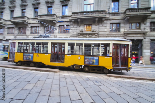 Milano, Tram, Lombardia, Italia, Streetcar in Milan Italy