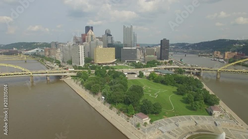 Wallpaper Mural Aerial view of Pittsburgh Torontodigital.ca