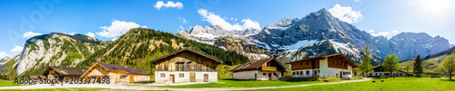 karwendel mountains © fottoo