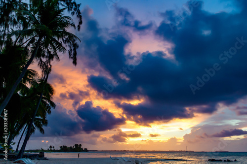 tramonto tropicale