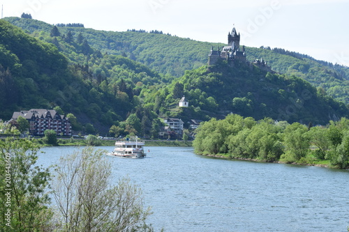 Cochem, Blick auf Mosel und hoch zur Burg photo