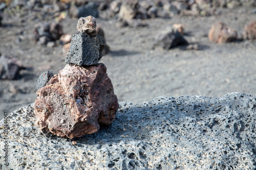 Wallpaper Mural Steinpyramide auf Lanzarote Torontodigital.ca
