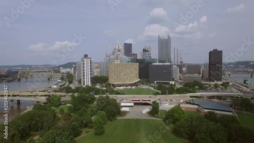 Flying to Downtown Pittsburgh 