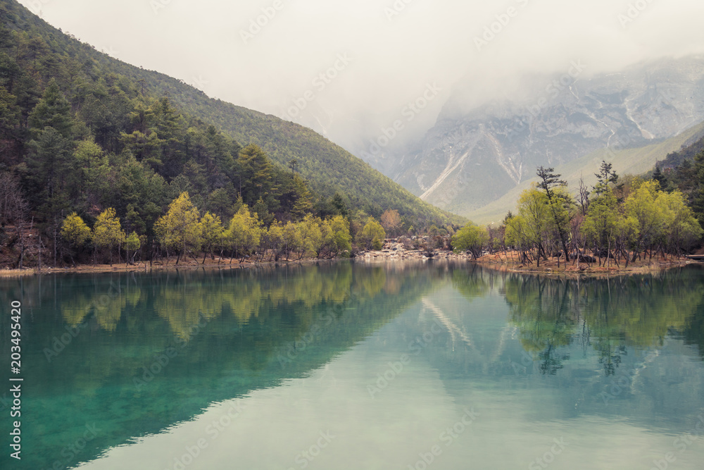 Naklejka premium Blue Moon Valley in Lijiang, Yunnan, China