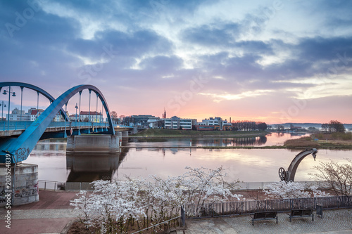 Obraz na płótnie Country border on Oder river between Germany Frankfurt and Poland Slubice city w salonie