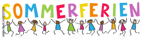 Multikulti Kinder springen hoch mit bunten Buchstaben SOMMERFERIEN, Schulferien, Freude, Strichmännchen