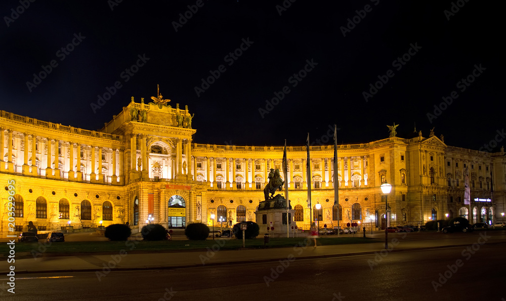 Wiener Hofburg bei Nacht