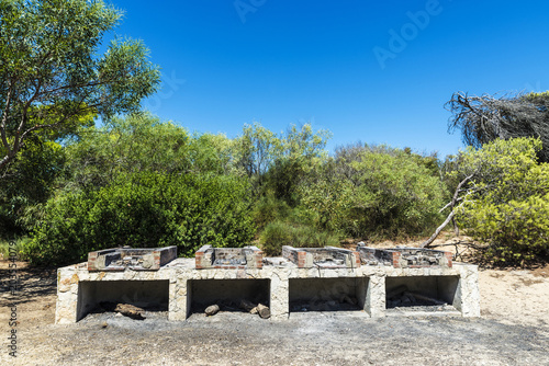 Barbecue abandoned for being a danger in a forest