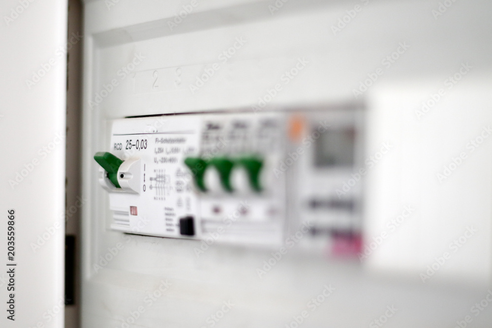 FI-Schutzschalter im Haushalt FI-Schutzschalter im Haushalt