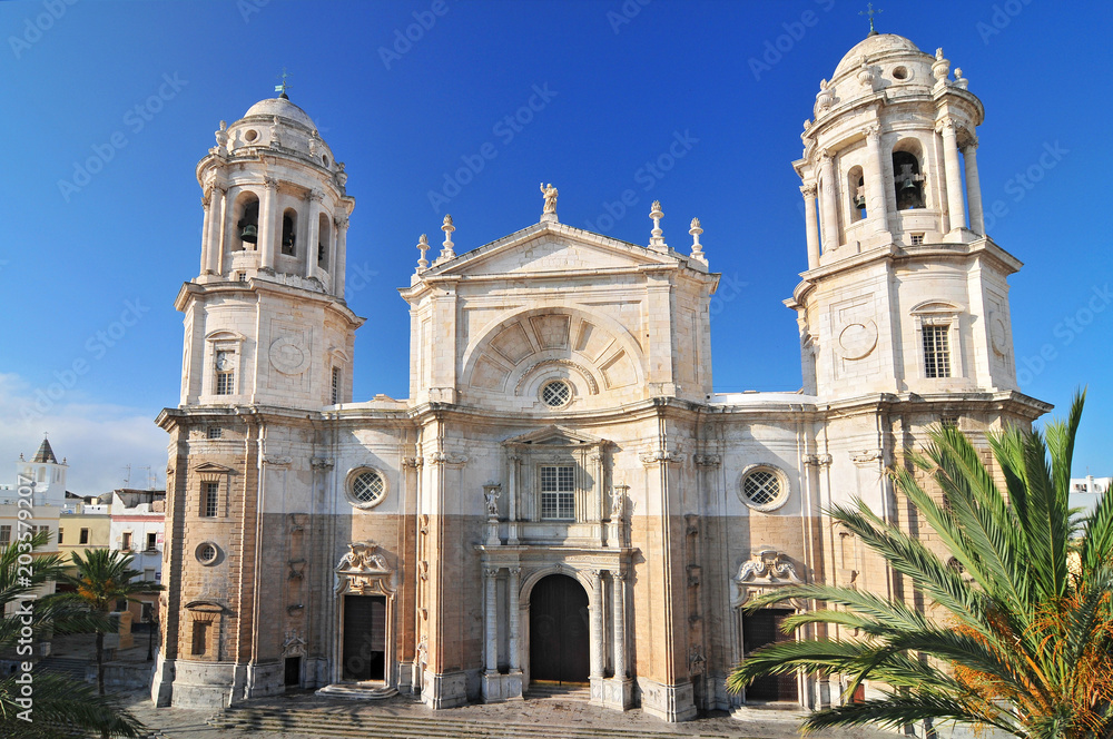 Cadiz Cathedral called La Catedral Vieja de Cadiz or Iglesia de Santa Cruz. Cadiz. Andalusia, Spain. Cadiz Cathedral called La Catedral Vieja de Cadiz or Iglesia de Santa Cruz. Cadiz. Andalusia, Spain.