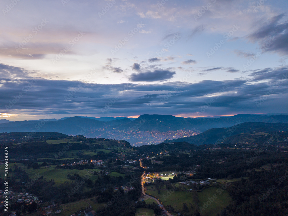 Fototapeta premium Sunset in Medellin