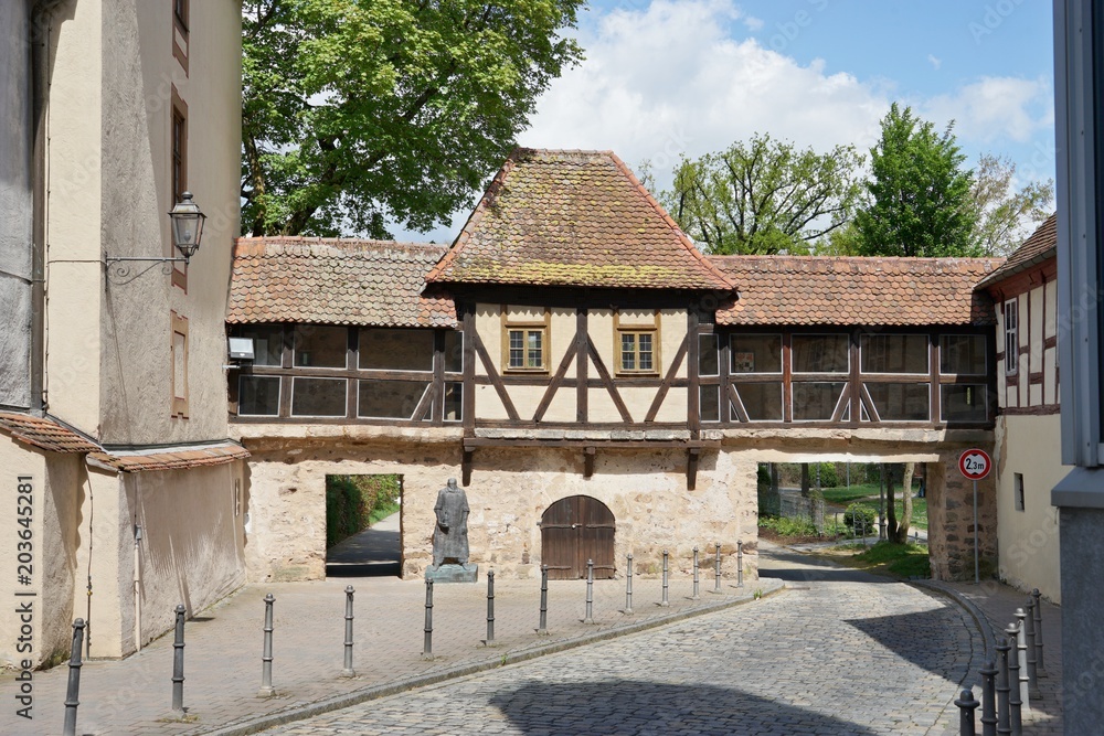 Ansbach - Stadtmauer mit Tor Ansbach - Stadtmauer mit Tor