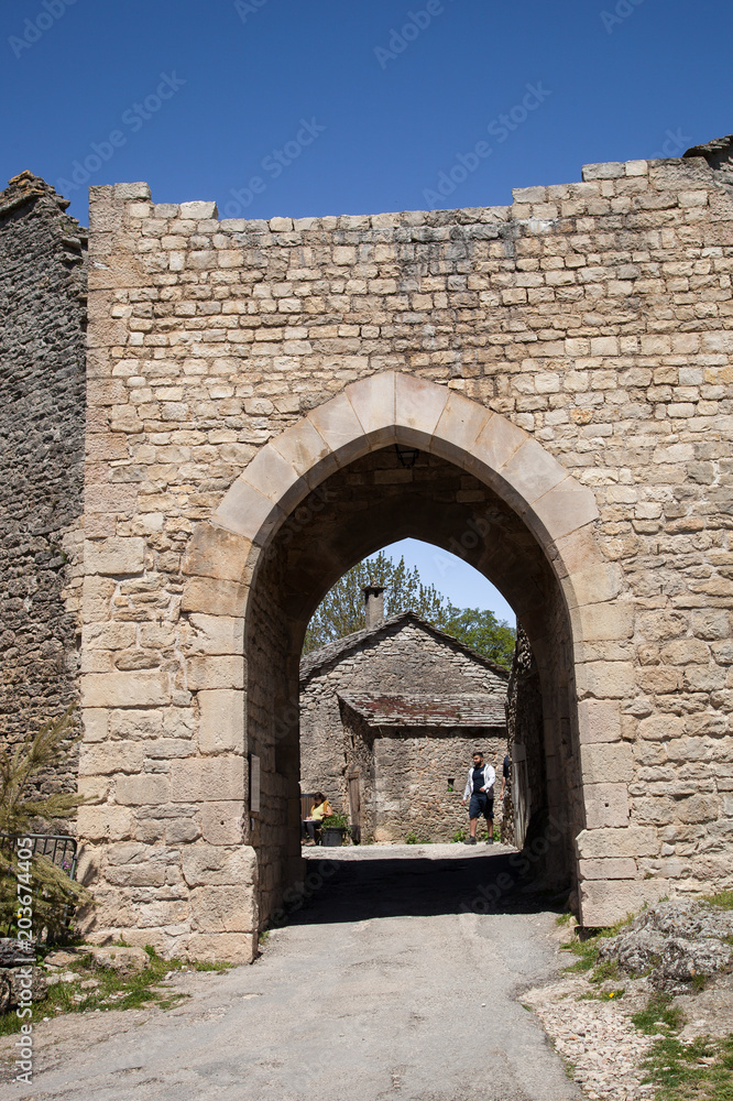Fototapeta premium Porte d'entrée de la Couvetoirade