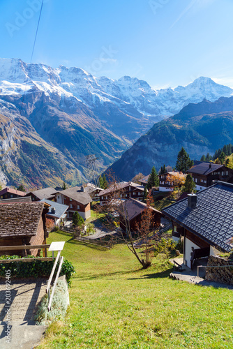 Obraz na płótnie Traditional Chalets of Murren village, Bernese Highlands, Switzerland w salonie