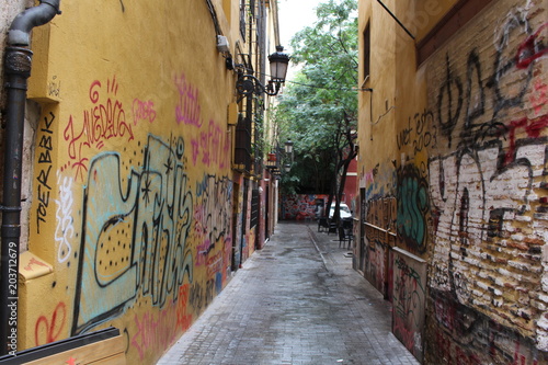 Grafiti an der Wand in der spanischen Küstenstadt Barcelona © Robin
