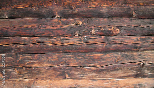 Holzwand eines Bauernhauses.