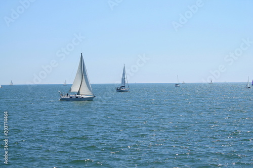 Voiliers en méditerranée, la grande Motte, France 