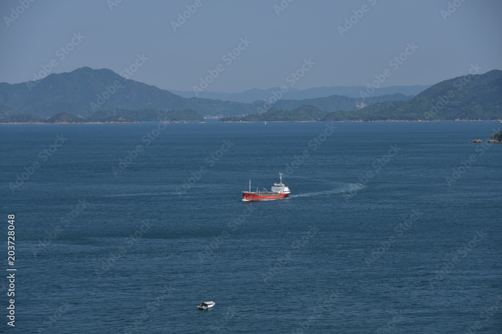 Obraz premium 日本の瀬戸内海の船