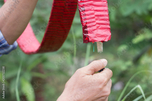 kindle firecrackers in oblation
