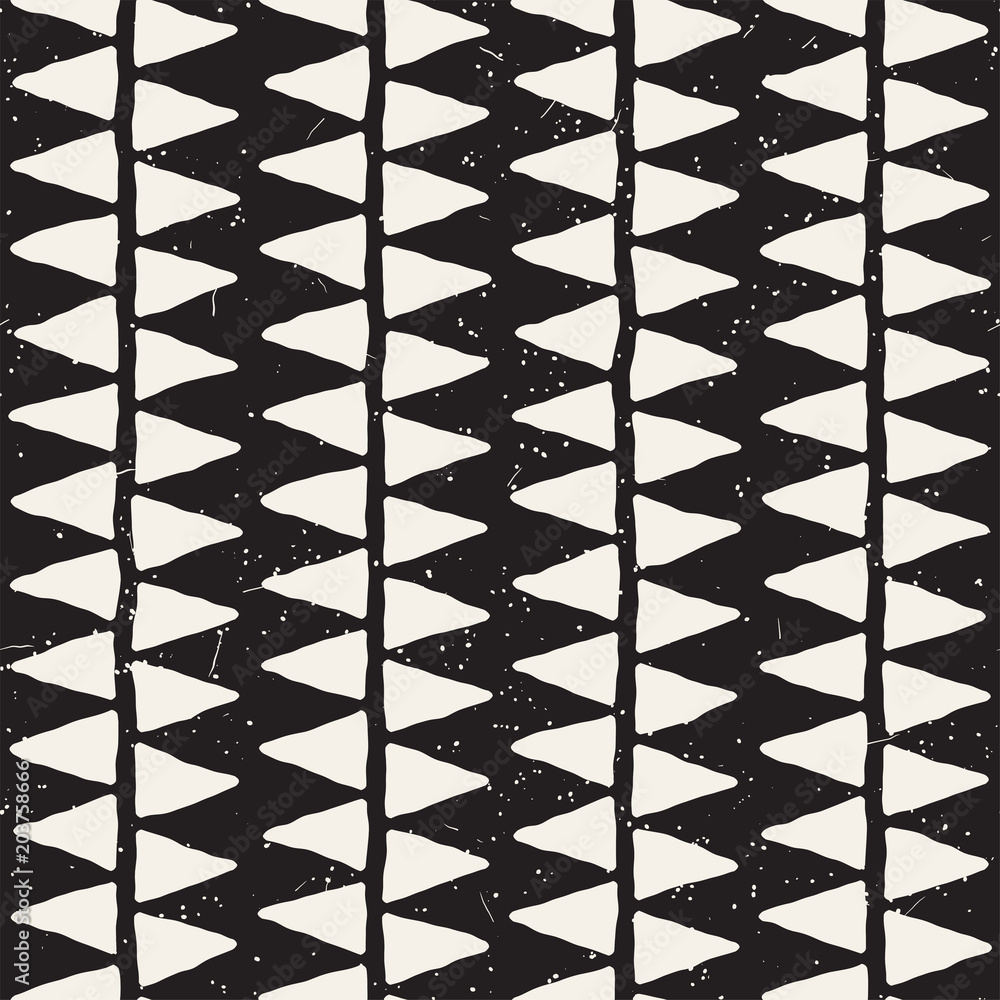 Hand drawn abstract seamless pattern in black and white. Retro grunge freehand jagged lines texture. Hand drawn abstract seamless pattern in black and white. Retro grunge freehand jagged lines texture.