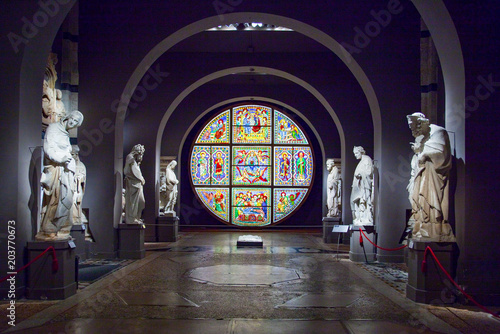 The architectures and the art of Siena