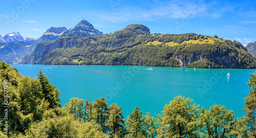 Panorama Seelisberg am Vierwalstätter See mit der Rütliwiese